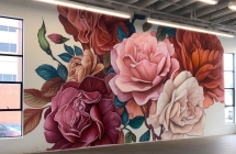 👉 Vì Sao Nên Vẽ Tranh Tường Thay Vì Dán Decal Hoặc Treo Tranh In? – Góc Nhìn Từ Nghệ Nhân NU