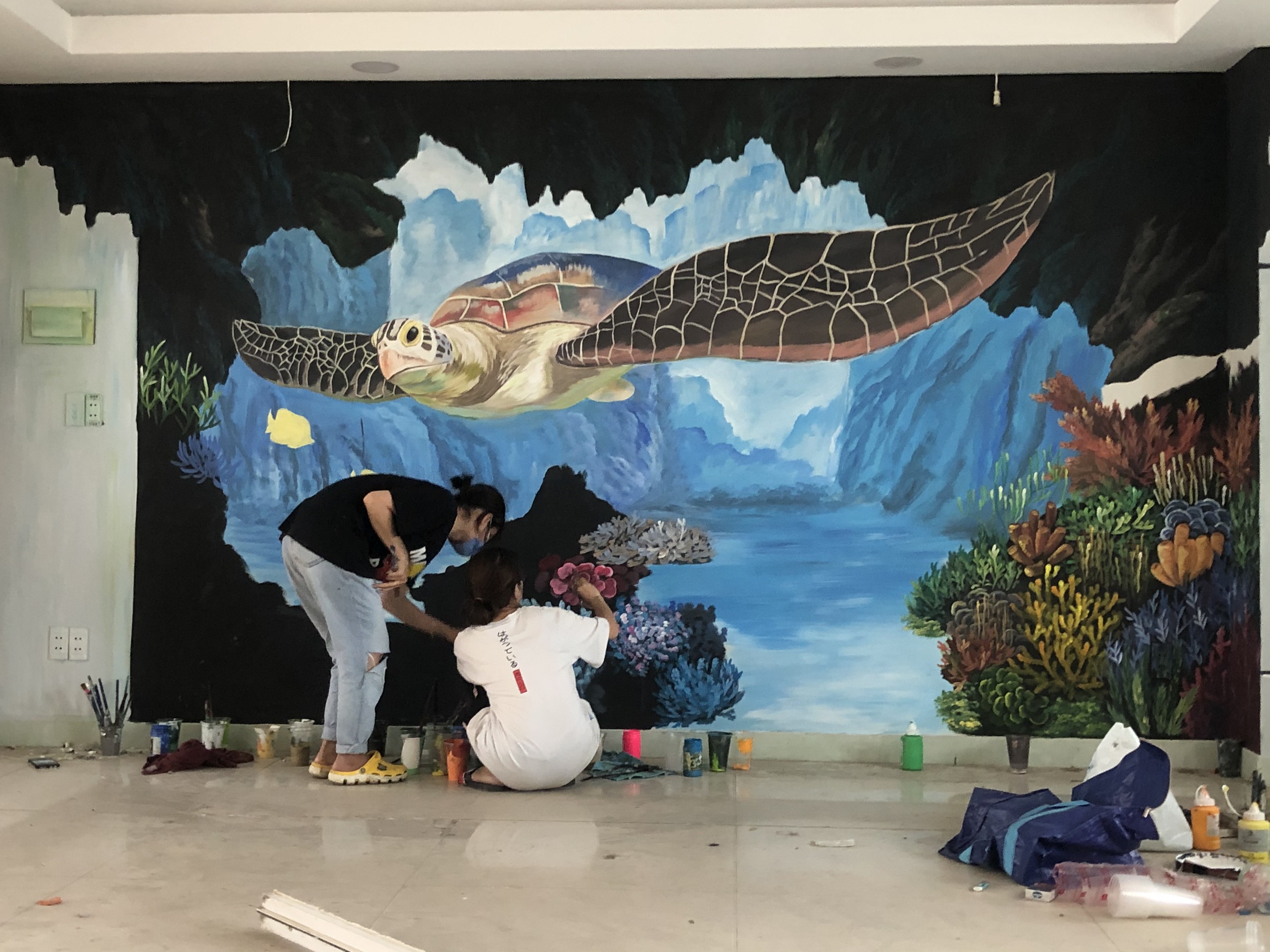 tranh tường NU thực hiện